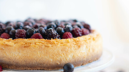 Red fruit cheesecake