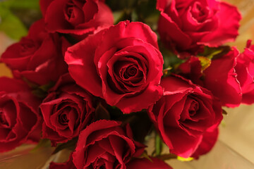 Fototapeta na wymiar 赤い薔薇の花束
