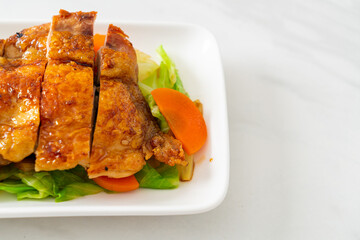 teppanyaki chicken steak with cabbage and carrot