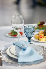 table setting in restaurant