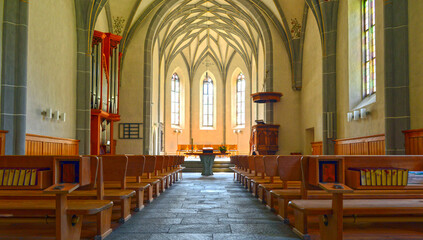 Fototapeta na wymiar Innenansicht der reformierten Kirche Thusis in der Region Viamala, Kanton Graubünden (Schweiz)