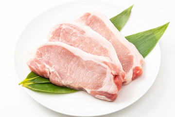 白背景に豚ロース肉