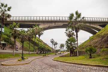 Puente Eduardo Villena Rey - Miraflores, Lima, Perú