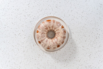 Simple vanilla bundt cake from box cake