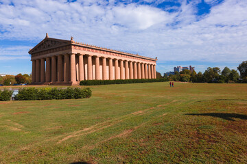 Fototapeta na wymiar The Parthenon in Centennial Park, in Nashville, Tennessee