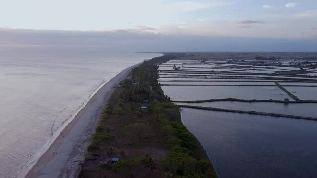 Patobong, Sulawesi Selatan Indonesia.
View of the beach of Patobong village.
August 5 2023