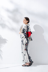 浴衣を着た女性