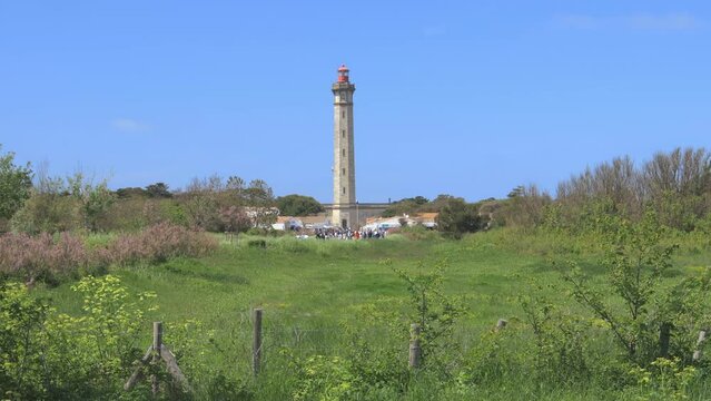 Countryside and Phare des Baleines lighthouse in Saint-Cl&eacute;ment-des-Baleines, France