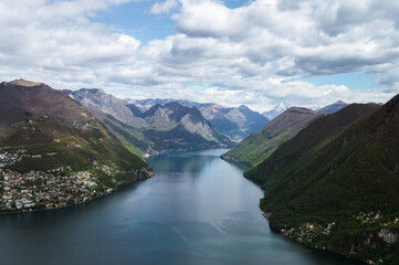 Fototapeta na wymiar Panoramic view of Lake Lugano