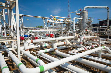 Refinery plant equipment for pipe line oil and gas valves at gas plant pressure safety valve
