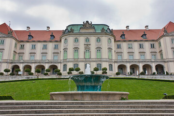 Naklejka premium 15th century royal palace in Warsaw, Poland