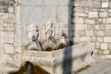 Natural water source in San Lupo (BN). Of previous centuries