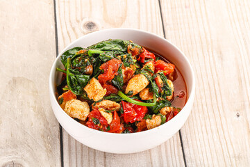 Chicken with tomato and spinach