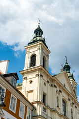 Fototapeta na wymiar The Holy Cross Church in Warsaw, Poland