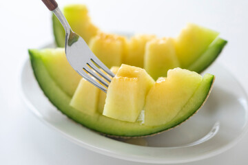 瑞々しいアールスメロン