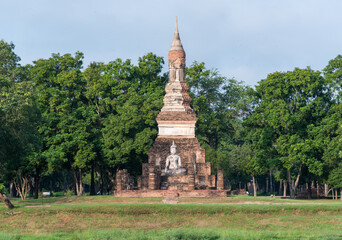 Fototapeta premium The most beautiful Viewpoint Historic temple of Sukhothai Historical Park, Thailand.