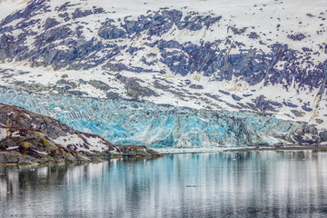 Fototapeta na wymiar Lamplugh Glacier in Glacier Bay National Park