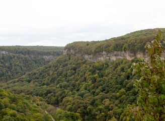 the beginning of autumn in the highlands, nature walks, panoramic views of the mountains, routes and recreation in the mountains.