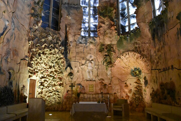 Chapel in Surrealist Style in Cathedral of Santa Maria of Palma © Globepouncing