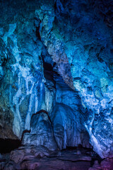 Tropfsteinhöhle Schulerloch bei Essing