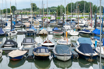 Obraz premium marina in the city of Culemborg on the river Lek in the province of Gelderland, the Netherlands