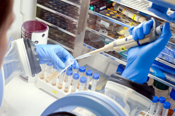 lab technician in quality laboratory