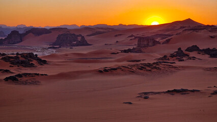 Fototapeta na wymiar Sunset from Sahara Desert in Algeria 