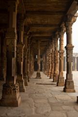 Obraz premium Pillar Corridor in Qutub Minar