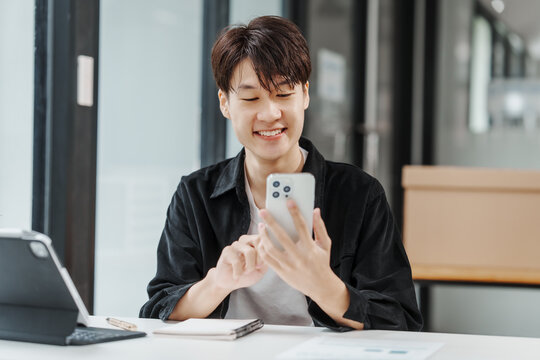 Asian university student distance learning online classroom MBA in tablet pc Management, Education Abroad, flexible, intensive, competitive one year program that develops foundational business skills