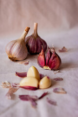 whole garlic on the table