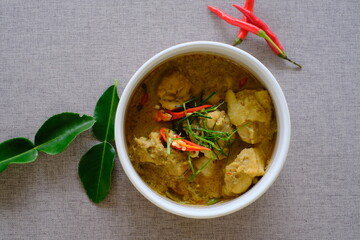 Thai spcy chicken green curry