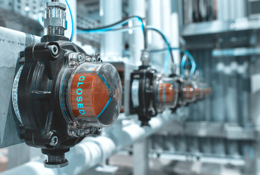 Optical indication of ball valve possition. Valves in line. The valve is closed now.