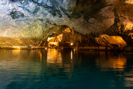 Antalya Ibradi Altinbesik Cave boat tour in Antalya in 2023