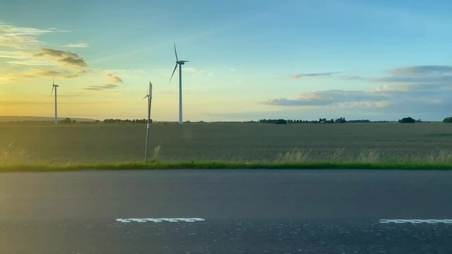 wind turbines in the field of &Ouml;desh&ouml;g Sweden