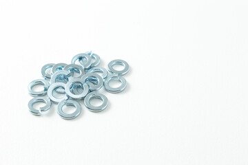 白背景にスプリングワッシャー