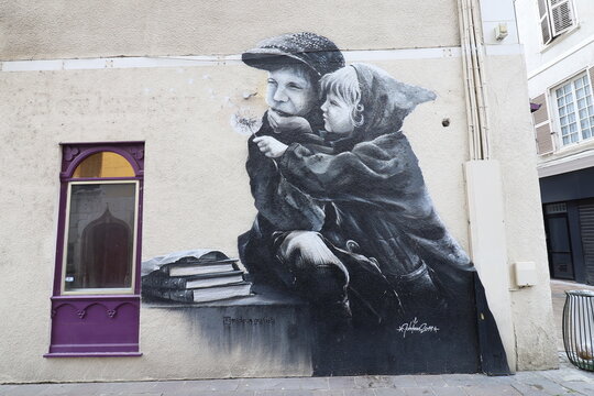 Peinture murale, ville de Dreux, d&eacute;partement de l'Eure et Loir, France
