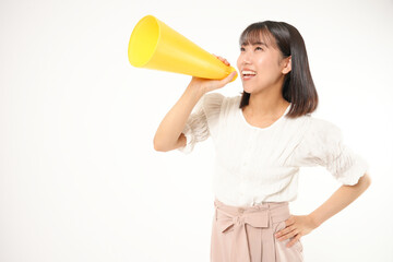 歓声を上げる女性