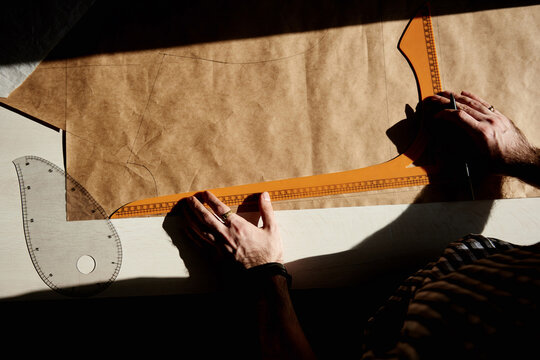 Tailor making clothing patterns