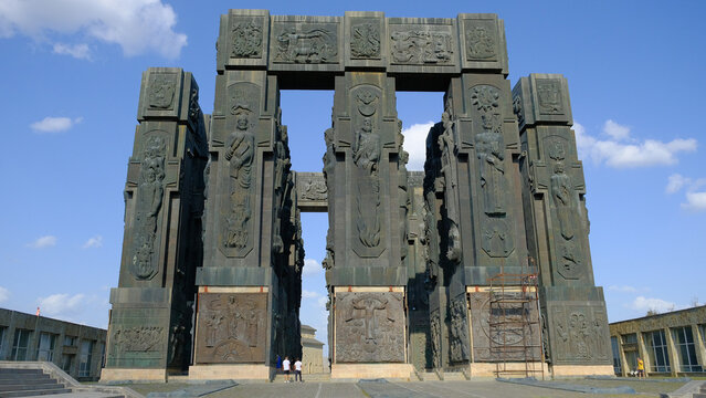 Epic Chronicles Unveiled: Exploring the Majestic Grandeur of the Ancient Chronicles of Georgia Monument"