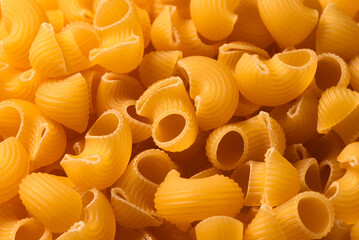 Pipe rigate, pasta tradizionale italiana, cibo europeo 