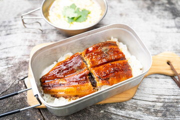 山やキャンプで調理するアウトドアごはん・山ごはん【うなぎの蒲焼】