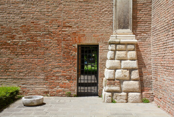 entrance to the old house in Bologna, Italy © Nicolas