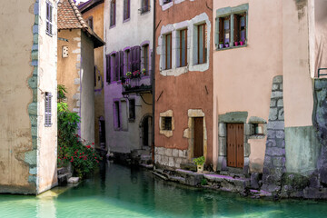 Fototapeta na wymiar old town of Annecy in southern France