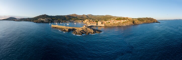 Panorama de Collioure au lever du jour