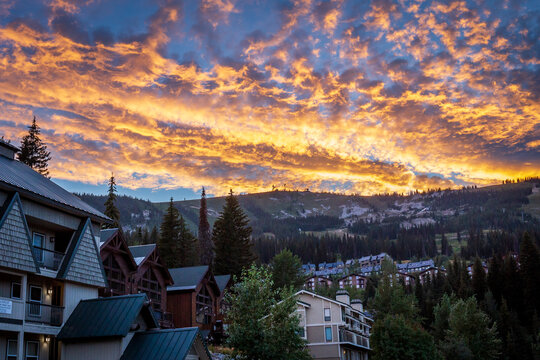 schweitzer mountain sunset