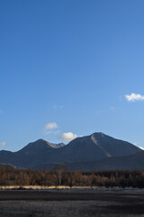 Naklejka premium 小田代ヶ原から見た大真名子山、小真名子山