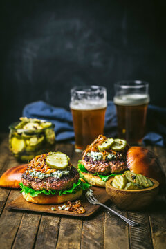 Beef Burgers with caramelized onions and blue cheese