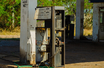 Fototapeta na wymiar Abandoned gas station on the Geraldo de Barros Highway, SP-304, in the city of Santa Maria da Serra.