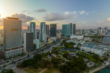 Obraz premium Evening urban landscape of downtown district of Miami Brickell in Florida, USA. Skyline with dark high skyscraper buildings in modern american megapolis