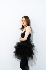 クールなファッションの女性
